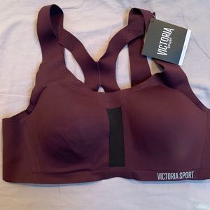 VS knockout sports bra. New with tags. 34B
